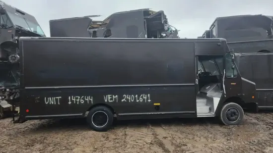 Picture of 2009-freightliner-mt55-chassis-truck-delivery